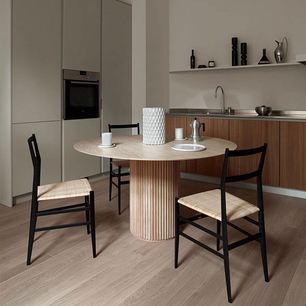 Nordic Minimalist Solid Wood Dining Table Present Them