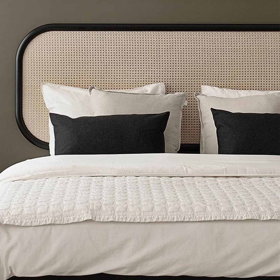 MAS-1950 Masdio Vintage Rattan Bedframe Masdio
