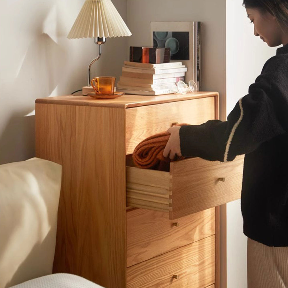 Mid-Century Modern Drawer Chest Present Them
