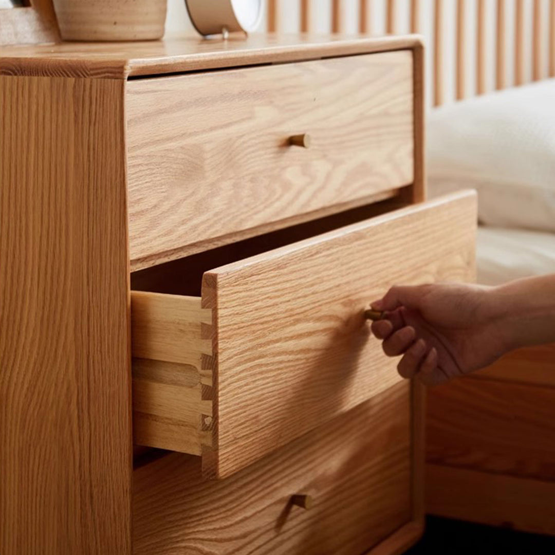 Mid-Century Modern Drawer Chest Present Them