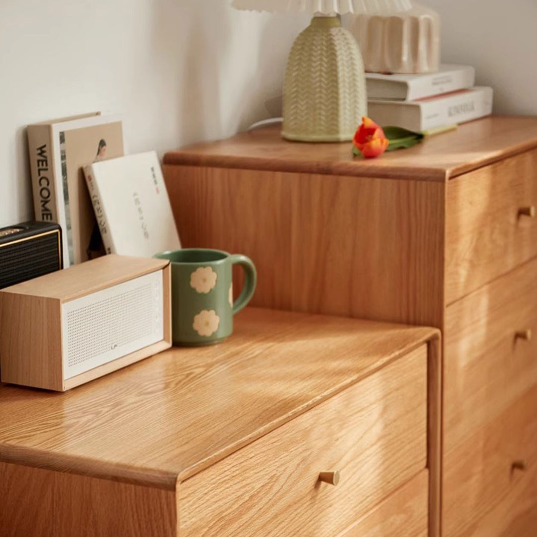 Mid-Century Modern Drawer Chest Present Them