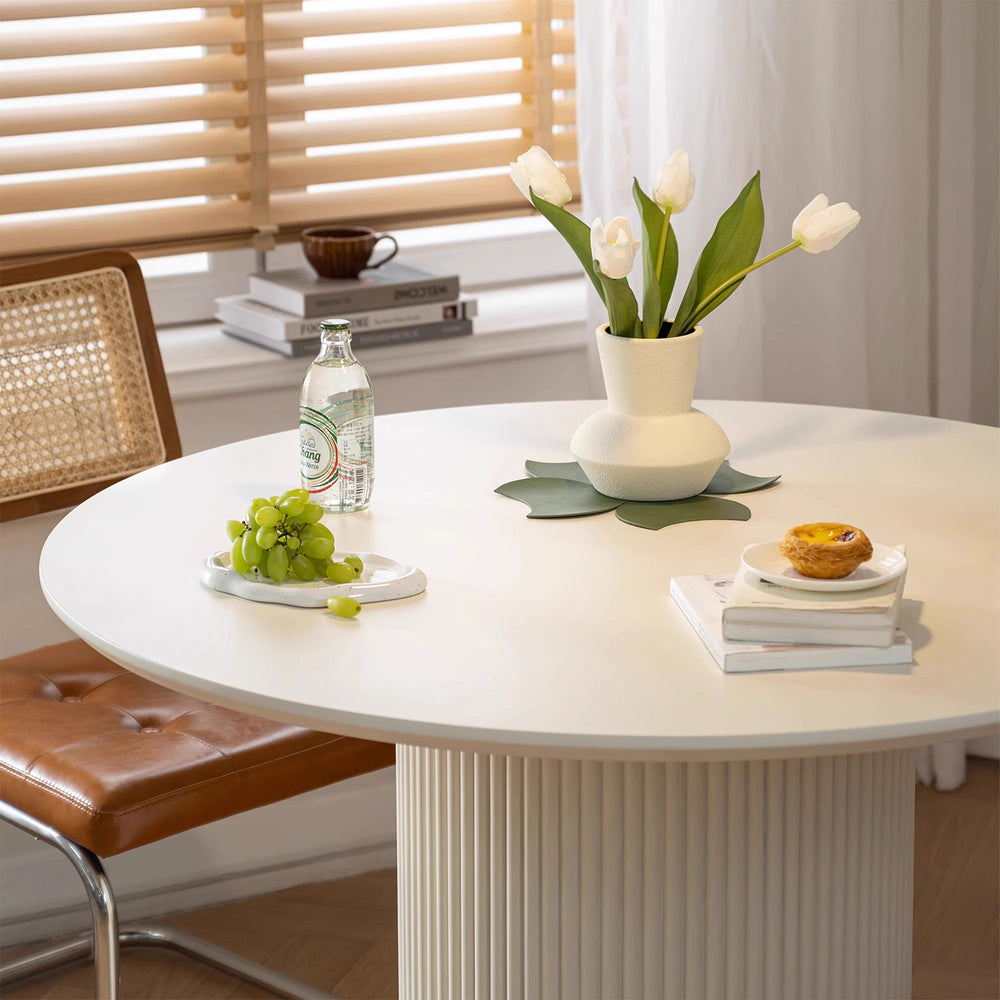 MAS-1281 Masdio Vintage Round Dining Table Present Them