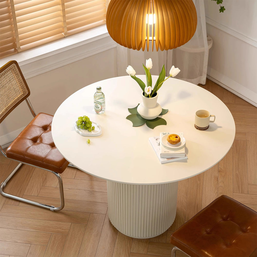 MAS-1281 Masdio Vintage Round Dining Table Present Them