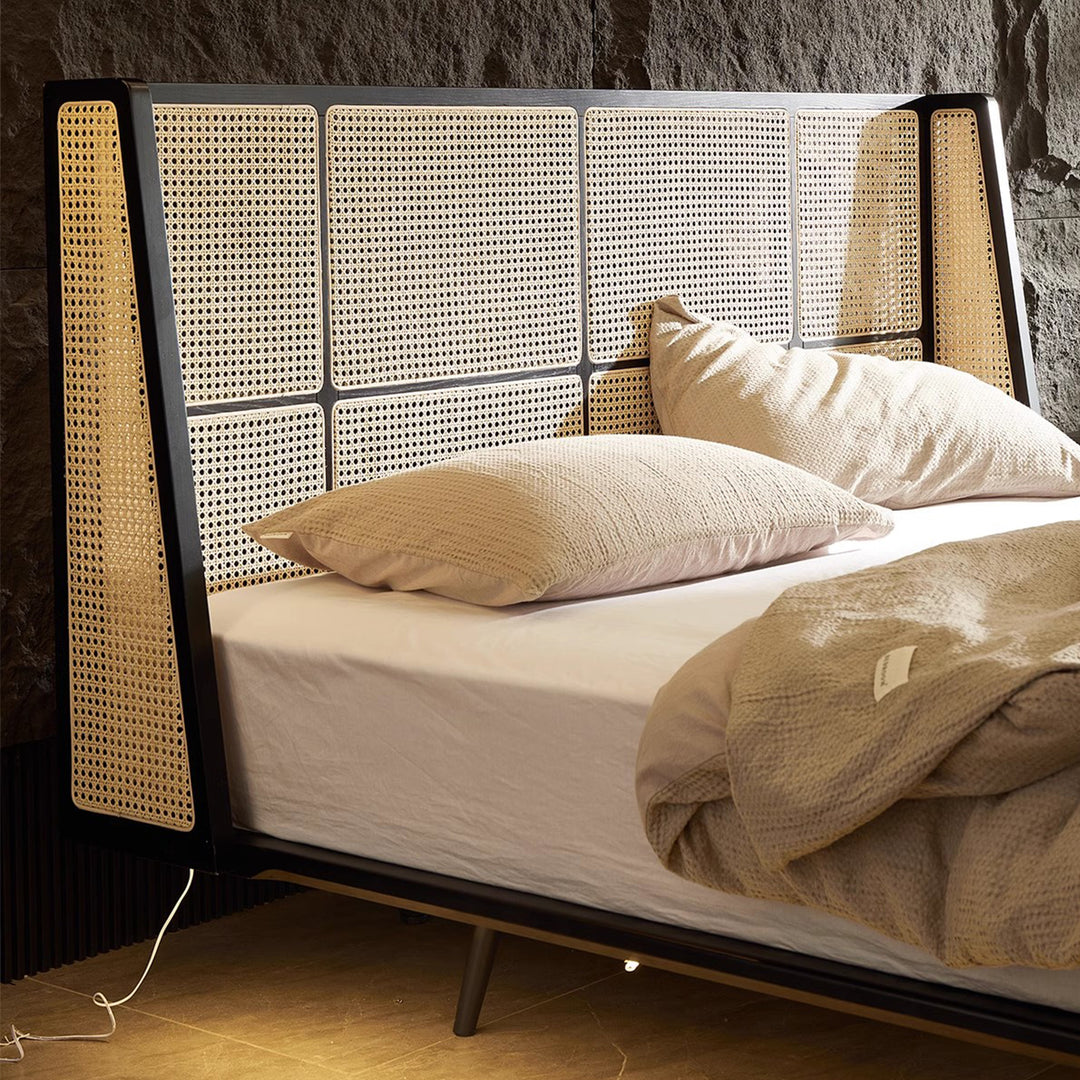 MAS-1943 Masdio Vintage Rattan Bedframe