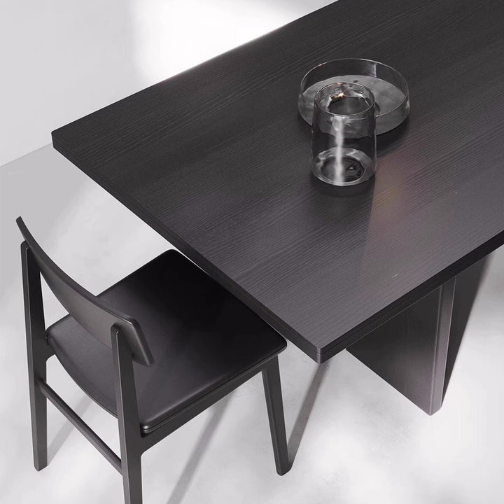 MAS-2702 Masdio Modern Solid Wood Dining Table