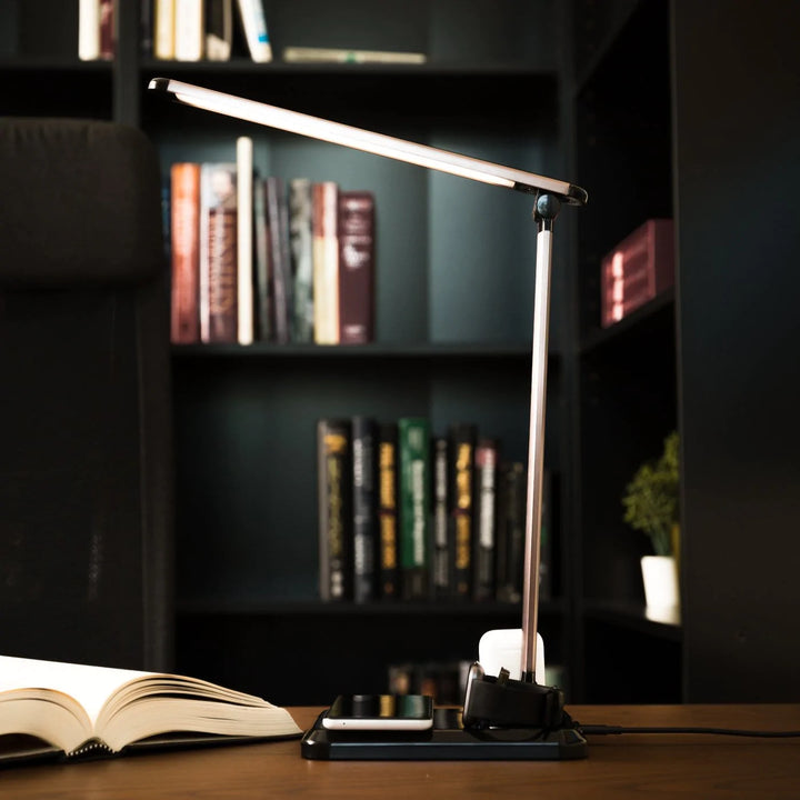 Desk lamp with Wireless Charger