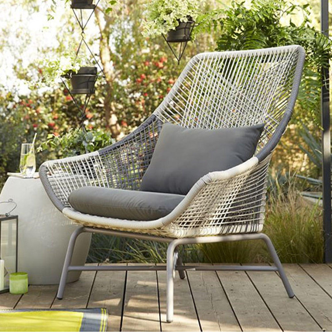 Presenthem Outdoor Seater - Present Them