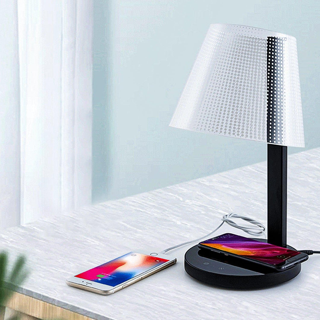 Light of Pattern Bedside Lamp with Wireless Charger